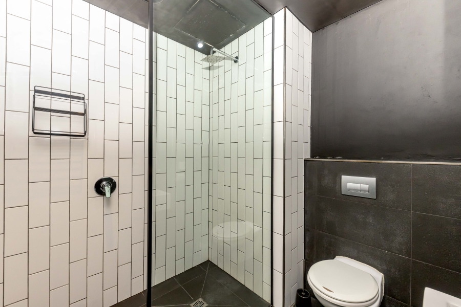 2 Bedroom Property for Sale in Woodstock Western Cape